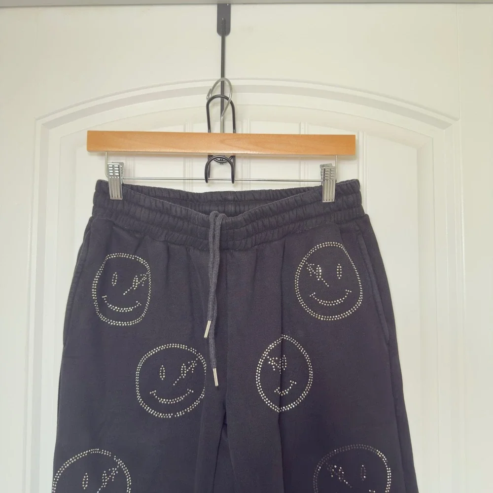 Retro Vert Men Medium Black All Over Rhinestones Smiley Face Sweatpants Indie